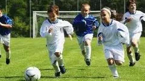 布朗海军上将客场积分榜跌至第14，2025赛季客场排名下滑一位！